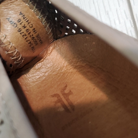 Frye Womens Comfort Slip On Leather Flats shoes sz 10M - Picture 12 of 12